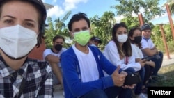 Activistas acompañaron a la familia de Andy García Lorenzo a la cárcel de Guamajal, adonde, presuntamente, se encuentra, pero no les dejaron verlo. (Foto: Twitter)