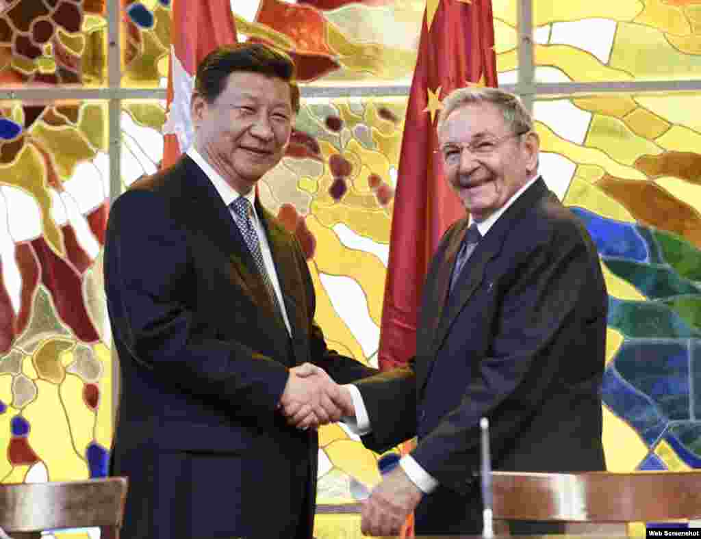 Pisando los talones a Putin, Xi JIngping visita La Habana y firma 29 acuerdos de cooperación.