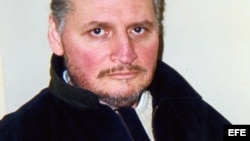 Fotografía de archivo del 23 de noviembre de 1998 del terrorista de origen venezolano Ilich Ramírez Sánchez,"Carlos",en una prisión de Francia