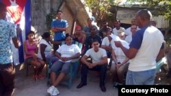 Activistas de la Unión Patriótica de Cuba (UNPACU) reunidos el jueves 5 de enero.