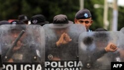 Foto Archivo. Guardia Nacional de Nicaragua listas para dispersar una manifestación contra Ortega. INTI OCON / AF