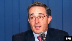 Fotografía de archivo del expresidente de Colombia, Álvaro Uribe .