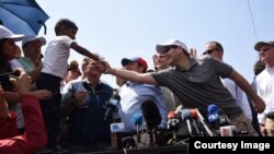 Senador Rubio visita centro de ayuda humanitaria en Cúcuta
