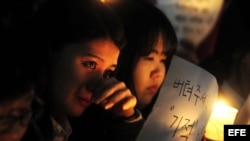 Vigilia por las víctimas del naufragio del buque Sewol.
