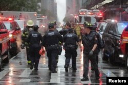 La policía de New York y los bomberos se reportaron en la escena del accidente, en las inmediaciones de Times Square.