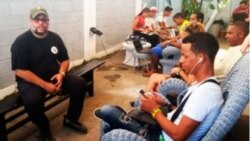 Informáticos cubanos rechazan declaraciones de funcionario sobre Internet