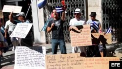 Los exprisioneros políticos cubanos tachan al anterior gobierno socialista español de “cómplice” de su situación.