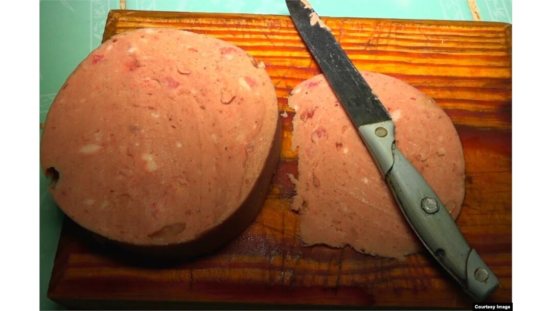 Consumir embutidos elaborados con elevada cantidad de nitrato de sodio puede ser grave para la salud.