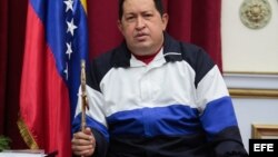 Fotografía cedida por el Palacio de Miraflores del presidente venezolano, Hugo Chávez