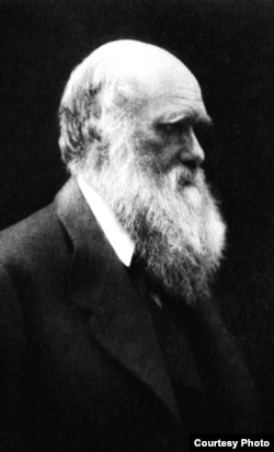 Charles Darwin (1809-1882).