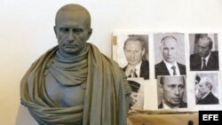 Escultura de bronce de Vladimir Putin, para ser instalada cerca de San Petersburgo.