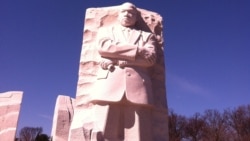 Jóvenes aprenden más acerca del líder Martin Luther King Jr. 
