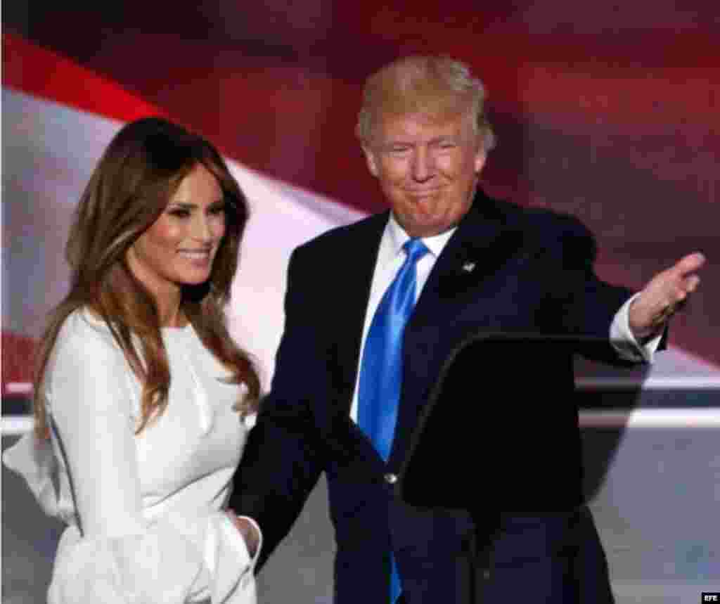 Melania y Donald Trump, el 18 de julio de 2016, en el primer día de la Convención Republicana en el Centro Nacional Republicano Quicken Loans Arena de Cleveland, Ohio.