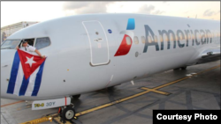 Hasta American Airlines ha reajustado sus vuelos regulares a Cuba.