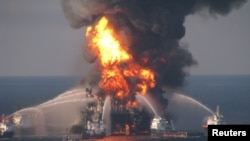 BP-petróleo-derrame- A pesar de las nuevas medidas de seguridad las perforaciones en aguas profundas siguen siendo riesgosas.