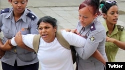 Arresto de la Dama de Blanco Martha Sánchez.
