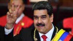 Nicolás Maduro inició su segundo mandato presidencial en medio de una creciente presión diplomática internacional y una crisis económica que ha desatado una de las mayores migraciones de la región