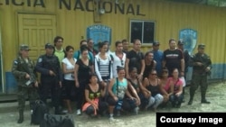 Cubanos retenidos en Honduras.