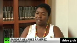Sandra Álvarez tiene un blog titulado “Cubana negra tenía que ser” en el que combate la discriminación racial en la isla.