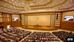 Vista general de la sesión de la Cámara Baja del Parlamento birmano en Naypyidaw (Birmania).