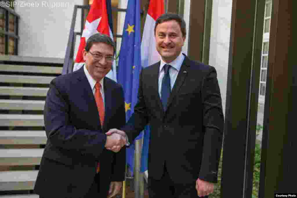 Visita de Bruno Rodríguez a Luxemburgo y reunión con el premier Bettel. 