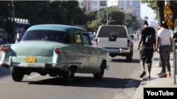 Reporta Cuba. Un "almendrón" en Cuba.