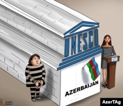 La Unesco y dos damas de Azerbaiyan.