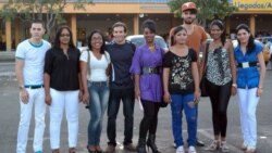 Estudiantes cubanos becados en EE.UU regresan a la Isla