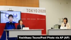 Poderoso terremoto de magnitud 7.2 en la escala de Ritcher durante la conferencia de prensa del Comité Olímpico de Japón. Foto: Yoshikazu Tsuno/Pool Photo via AP.