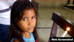 La niña es hija de María Herrera Alfonso, y del opositor encarcelado Yeider Fuentes, miembro de la Unión Patriótica de Cuba. (Video UNPACU)