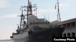El buque espía ruso Leonov 