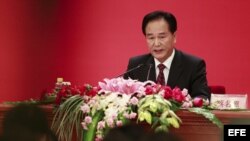 El portavoz oficial del XVIII Congreso del Partido Comunista de China (PCCh), Cai Mingzhao, responde pregunta de la prensa. 