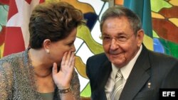 Raúl Castro y Dilma Rousseff.