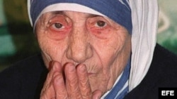 Fotografía de archivo tomada el 2 de marzo de 1993 que muestra a la Madre Teresa. El Papa Francisco ha firmado el decreto para la canonización de la madre Teresa de Calcuta, que previsiblemente se producirá el 4 de septiembre de 2016.
