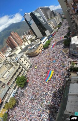Marcha opositora en apoyo a Guaidó