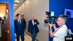 Senador Marco Rubio visita sede de Radio y Televisión Martí