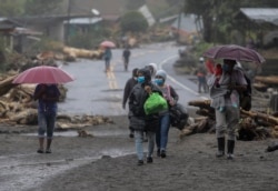Evacuaciones en el río Bambito, Chiriquí, Panamá, el 6 de noviembre de 2020