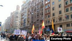 Manifestación contra el Chavismo y Podemos en Madrid.