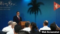 El canciller cubano Bruno Rodríguez durante una conferencia de prensa en La Habana