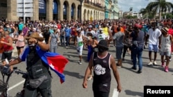 Manifestación pacífica contra el régimen comunista frente al Capitolio Nacional de Cuba el pasado 11 de julio.