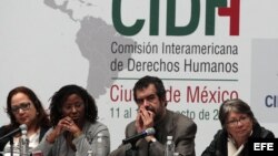 De izquierda a derecha, los integrantes de la Comisión Interamericana de Derechos Humanos (CIDH) Rose-Marie Belle Antoine, Tracy Robinson, Felipe González y Rosa María Ortiz. 