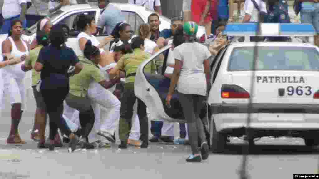 Represión 29 de marzo Habana Foto de Angel Moya