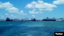 Foto de los buques petroleros publicada en Twitter por el diputado Julio Borges. (@JulioBorges)