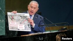 El premier israelí, Benjamin Netanyahu, informa a la Asamblea General de la ONU sobre la existencia de un segundo almacén atómico en Irán descubierto por el Mossad israelí.