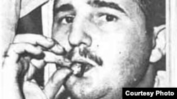 Fidel Castro tras salir de la cárcel, durante la entrevista que le hiciera Agustín Alles para la popular revista Bohemia.