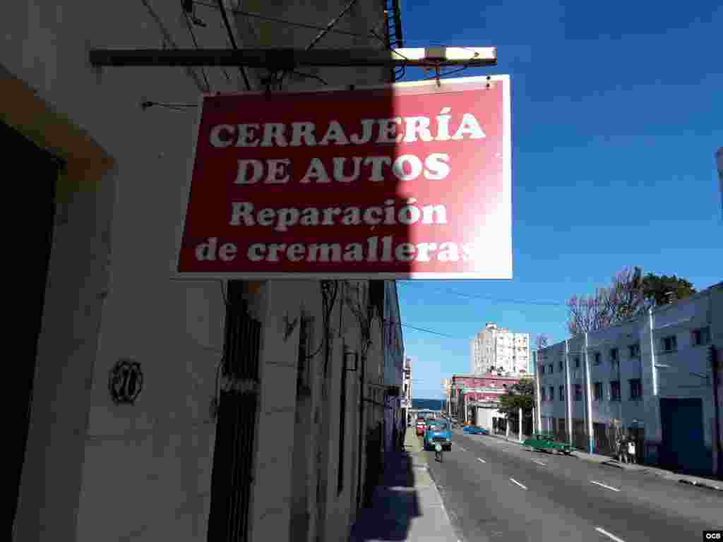 Reparación para autos de EEUU en Centro Habana.