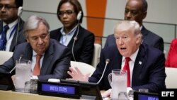 El presidente estadounidense, Donald J. Trump (d), y el secretario general de ONU, António Guterres (i).