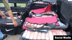 Unidades del SENAN ubican a 46 maletines con 1.517 paquetes de sustancias ilícitas en el Puerto de Cristóbal, provincia de Colón, procedente de Cuba y como destino final a Turquía. @SenanPanamá