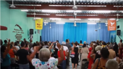 Iglesias ganan espacios en comunidades cubanas