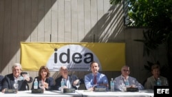 Foto Archivo. Algunos de los expresidentes de la Iniciativa Democrática de España y las Américas (IDEA). 
